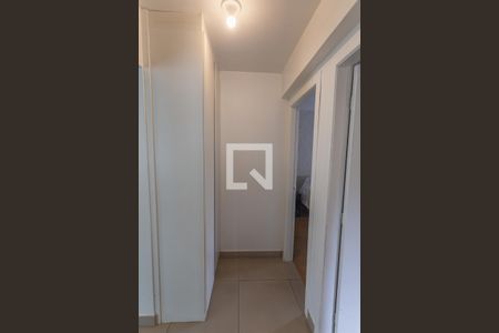 Corredor de apartamento à venda com 2 quartos, 86m² em Santo Antônio, Belo Horizonte