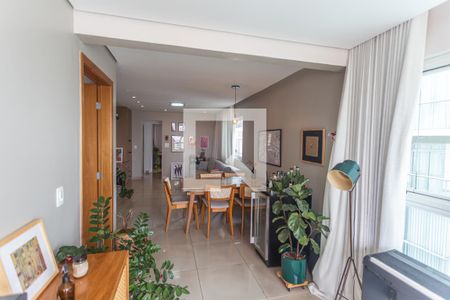 Sala de apartamento à venda com 2 quartos, 86m² em Santo Antônio, Belo Horizonte