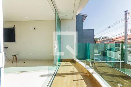 Sala de casa para alugar com 3 quartos, 360m² em Jardim Guapituba, Mauá