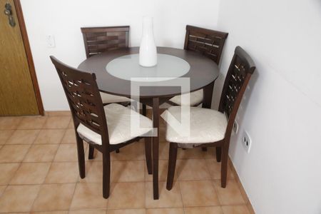 Detalhe Sala de apartamento para alugar com 2 quartos, 91m² em Canto do Forte, Praia Grande