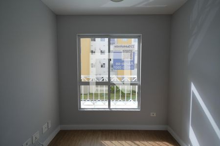 Sala de apartamento para alugar com 2 quartos, 50m² em Capão Raso, Curitiba