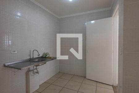 Cozinha de casa de condomínio à venda com 2 quartos, 92m² em Jardim Maria Rosa, Taboão da Serra