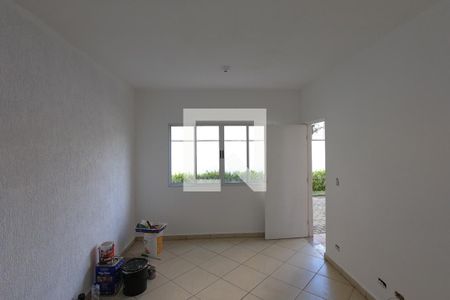 Sala de casa de condomínio à venda com 2 quartos, 92m² em Jardim Maria Rosa, Taboão da Serra