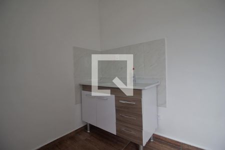 Detalhe cozinha de casa para alugar com 1 quarto, 48m² em Jardim Kuabara, Taboão da Serra