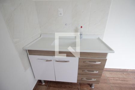 Pia de casa para alugar com 1 quarto, 48m² em Jardim Kuabara, Taboão da Serra