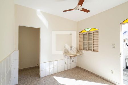 Sala/Quarto/Cozinha de kitnet/studio para alugar com 1 quarto, 22m² em Renascença, Belo Horizonte