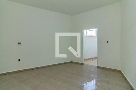 Quarto de casa para alugar com 1 quarto, 55m² em Jardim Santo Estêvão, Carapicuíba