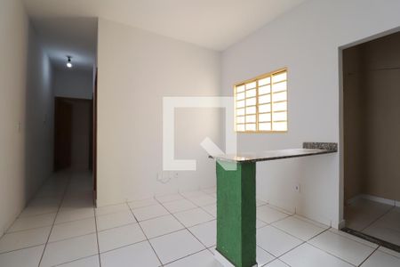 Sala de kitnet/studio para alugar com 2 quartos, 55m² em Jardim Balneário Meia Ponte, Goiânia