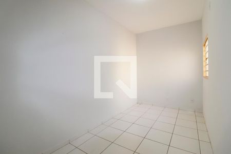 Quarto 2 de kitnet/studio para alugar com 2 quartos, 55m² em Jardim Balneário Meia Ponte, Goiânia