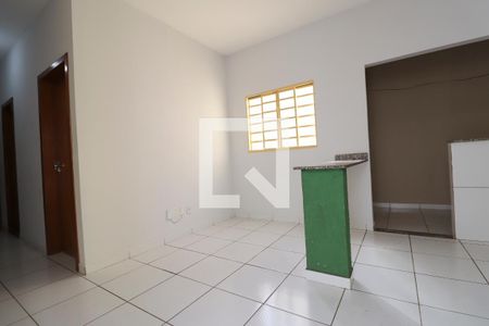 Sala de kitnet/studio para alugar com 2 quartos, 55m² em Jardim Balneário Meia Ponte, Goiânia