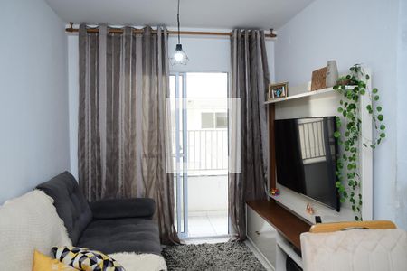 Sala de apartamento para alugar com 3 quartos, 60m² em Jardim Colibri, Cotia