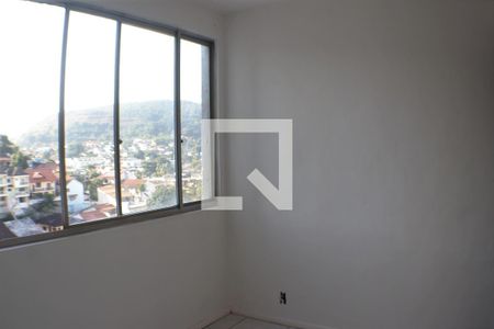 Quarto 1 de apartamento para alugar com 2 quartos, 50m² em Pechincha, Rio de Janeiro