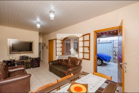 Sala de casa à venda com 4 quartos, 147m² em Dom Cabral, Belo Horizonte