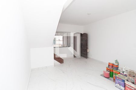 Sala de casa para alugar com 2 quartos, 65m² em Santa Branca, Belo Horizonte