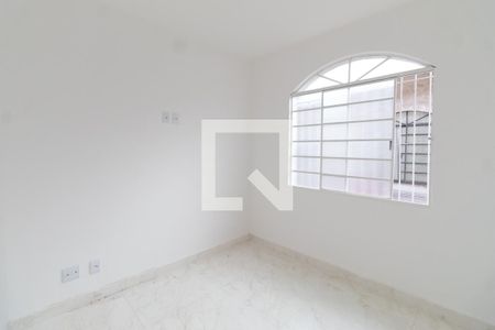 Quarto 2 de casa para alugar com 2 quartos, 65m² em Santa Branca, Belo Horizonte