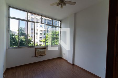 Quarto de apartamento à venda com 1 quarto, 58m² em Tijuca, Rio de Janeiro