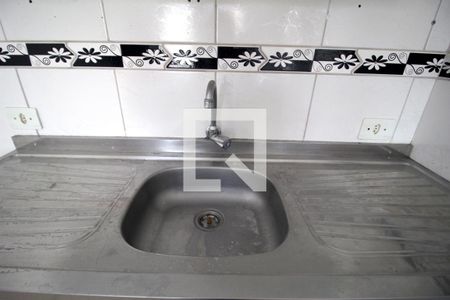 Cozinha de casa para alugar com 2 quartos, 75m² em Jardim Santa Madre Paulina, Sorocaba