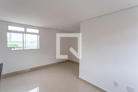 Sala de apartamento para alugar com 3 quartos, 80m² em Santa Efigênia, Belo Horizonte