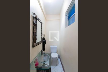 Lavabo de casa para alugar com 3 quartos, 250m² em Partenon, Porto Alegre