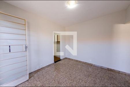 Sala de casa para alugar com 2 quartos, 59m² em Bonfim, Belo Horizonte