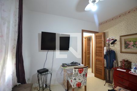 Quarto 2 de apartamento para alugar com 2 quartos, 60m² em Azenha, Porto Alegre