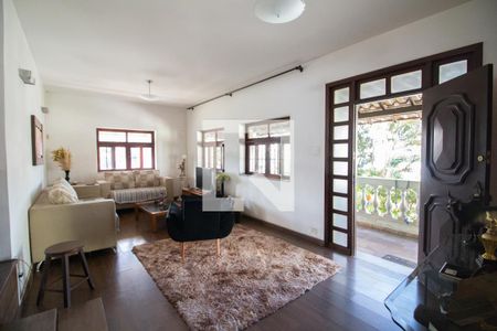 Sala de casa para alugar com 3 quartos, 150m² em Centro, Betim