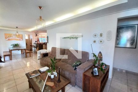 Sala de casa para alugar com 4 quartos, 300m² em Bandeirantes (pampulha), Belo Horizonte