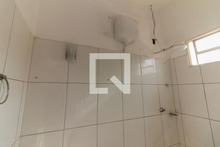 Banheiro de casa para alugar com 2 quartos, 50m² em São Bernardo, Belo Horizonte