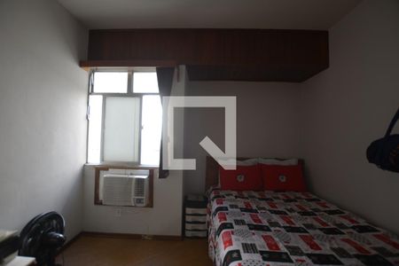 Quarto de apartamento à venda com 1 quarto, 50m² em Ramos, Rio de Janeiro