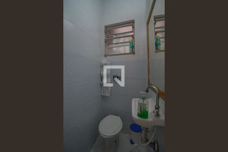 Lavabo  de casa de condomínio à venda com 4 quartos, 268m² em Tanque, Rio de Janeiro