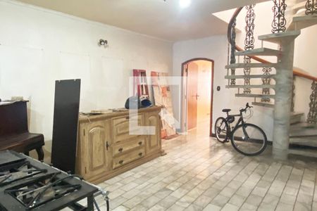 Sala de casa à venda com 5 quartos, 300m² em Jardim Iracema, Barueri