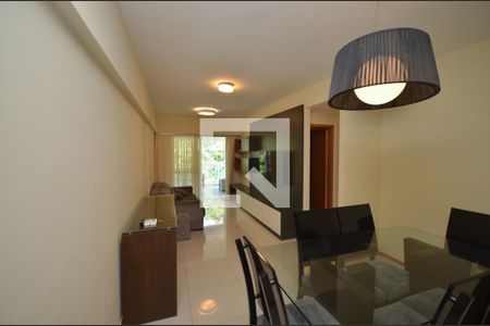 Sala de apartamento à venda com 3 quartos, 102m² em Camboinhas, Niterói