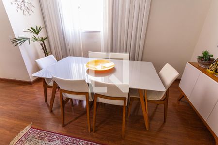 Mesa de Jantar da Sala 1 de apartamento para alugar com 3 quartos, 165m² em Santa Efigênia, Belo Horizonte