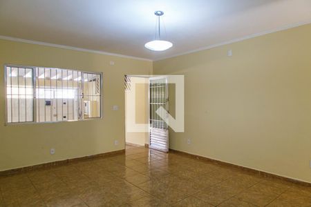 Sala de casa para alugar com 2 quartos, 200m² em Quinta da Paineira, São Paulo