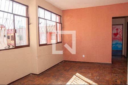 Sala de apartamento à venda com 3 quartos, 90m² em Monte Castelo, Contagem