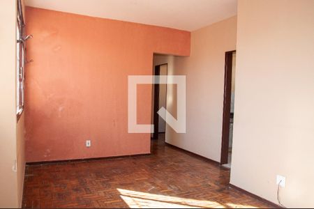 Sala de apartamento à venda com 3 quartos, 90m² em Monte Castelo, Contagem