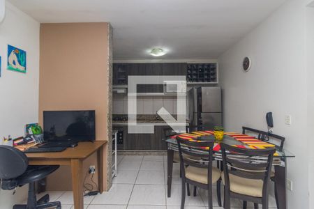 Sala/Cozinha de casa de condomínio à venda com 2 quartos, 125m² em Olaria, Canoas