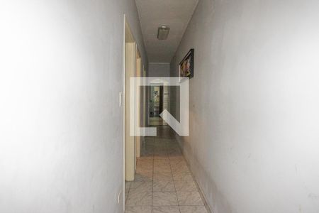 Corredor de casa à venda com 3 quartos, 205m² em Piraporinha, Diadema