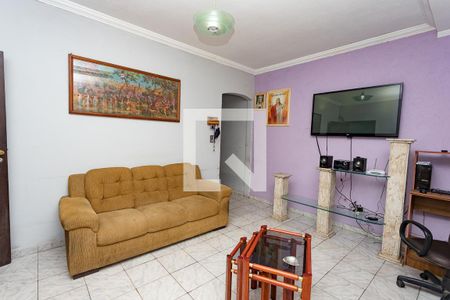 Sala de casa à venda com 3 quartos, 205m² em Piraporinha, Diadema