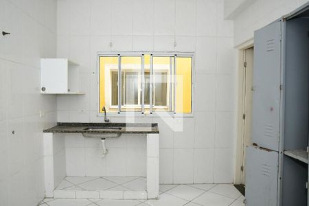 Cozinha de apartamento para alugar com 1 quarto, 40m² em Parque Alexandre, Cotia