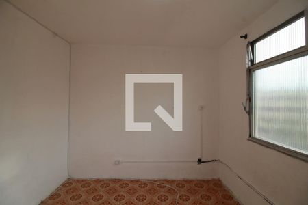 Quarto 1 de apartamento para alugar com 2 quartos, 30m² em Inhauma, Rio de Janeiro