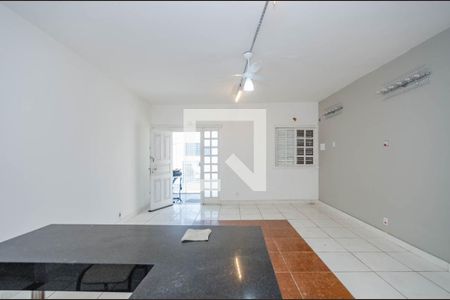 Sala 1 de casa para alugar com 7 quartos, 500m² em Caiçaras, Belo Horizonte