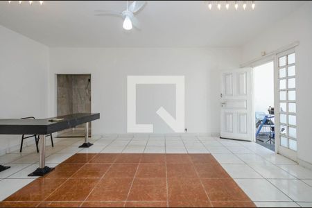 Sala 1 de casa para alugar com 7 quartos, 500m² em Caiçaras, Belo Horizonte