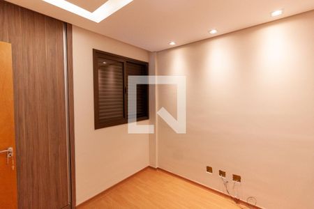 Quarto  de apartamento para alugar com 2 quartos, 70m² em Castelo, Belo Horizonte