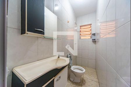 Banheiro  de casa para alugar com 1 quarto, 52m² em Jardim Guarará, Santo André