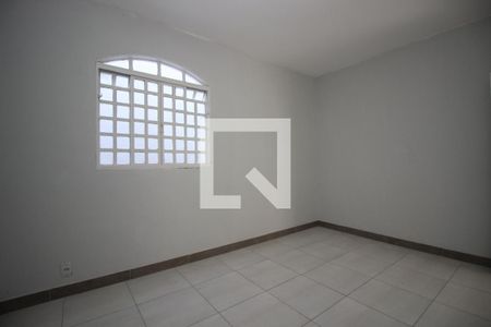 Quarto 1 de casa para alugar com 2 quartos, 92m² em Samambaia Norte (samambaia), Brasília