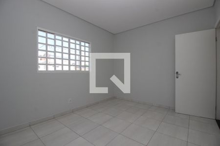 Quarto 2 de casa para alugar com 2 quartos, 92m² em Samambaia Norte (samambaia), Brasília