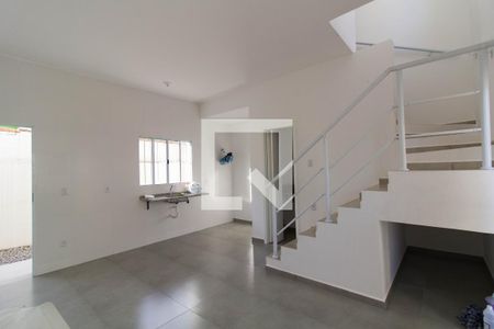 Sala de casa para alugar com 2 quartos, 58m² em Vila Haro, Sorocaba