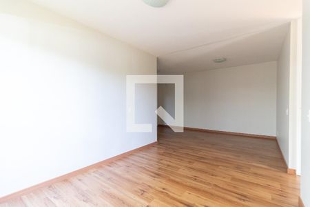 Sala de apartamento à venda com 2 quartos, 62m² em Jardim Santa Emília, São Paulo