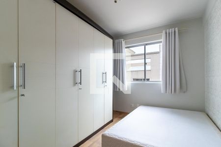 Quarto 1 de apartamento para alugar com 3 quartos, 85m² em Água Verde, Curitiba